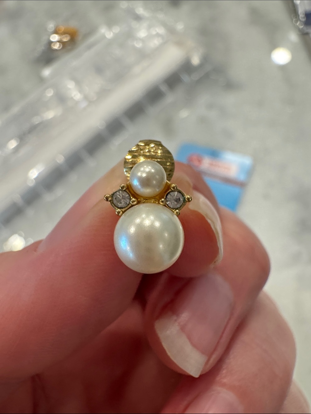 Christian Dior Gold Pearl Clip Earrings with Clear Crystal Accents - Picture 3 of 5